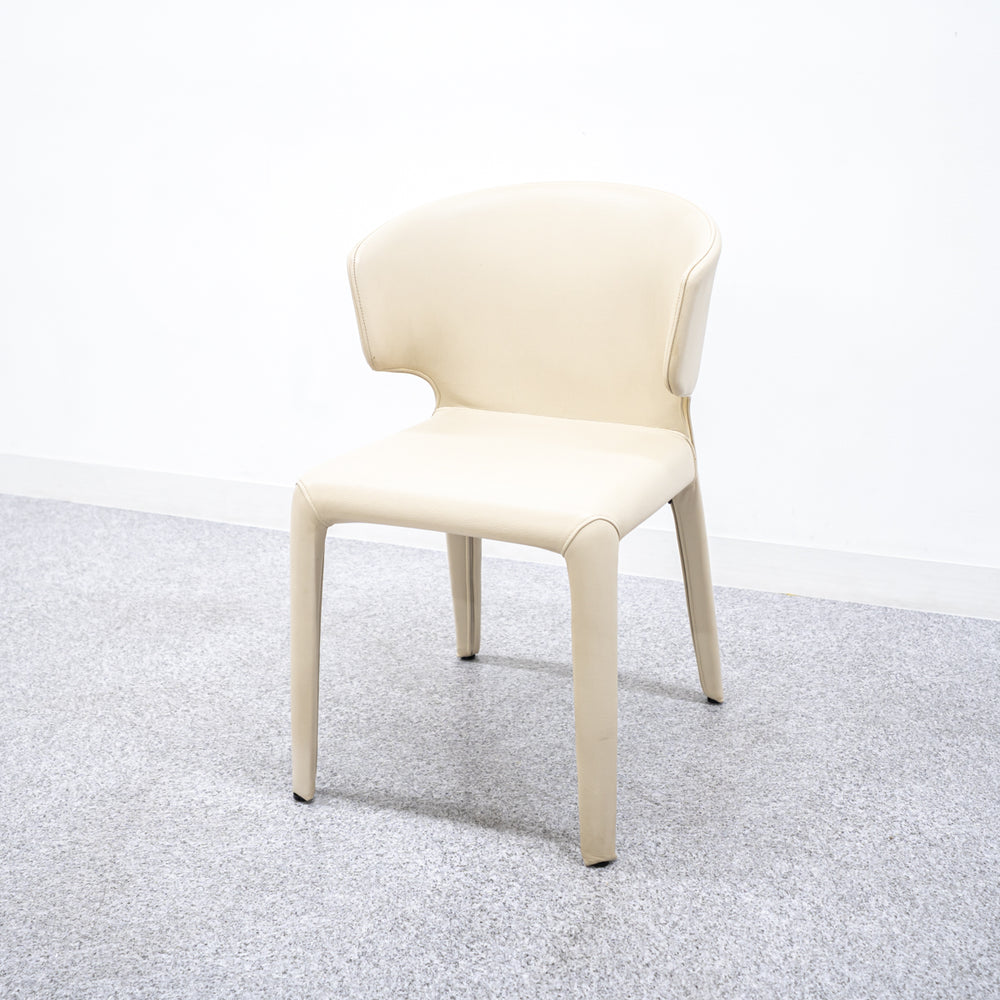 Cassina / 367 HOLA