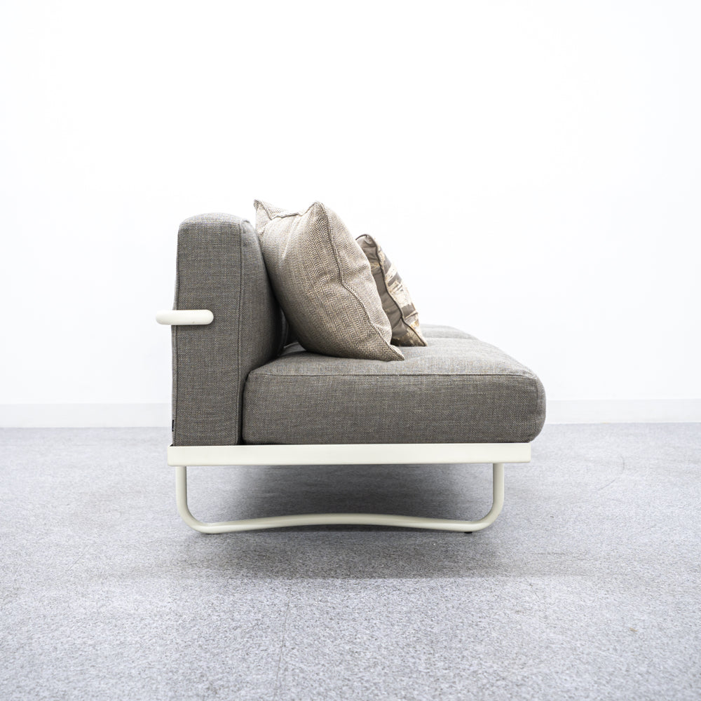 Cassina / 5 CANAPE, APPARTEMENT LE CORBUSIER