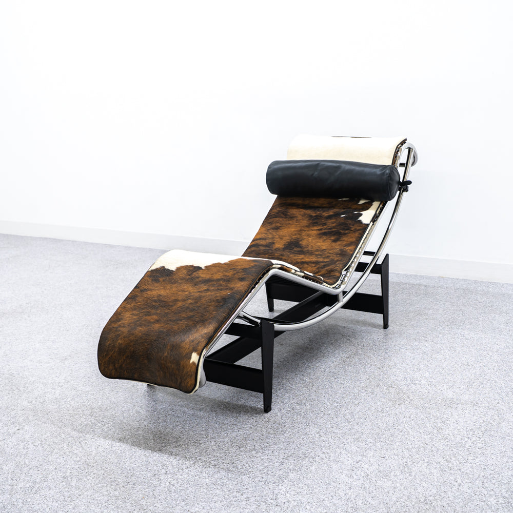 Cassina / 4 CHAISE LONGUE À RÉGLAGE CONTINU, DURABLE