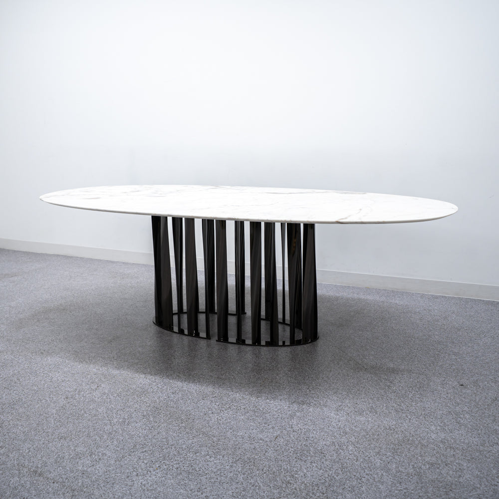 Cassina / 475 BOBOLI
