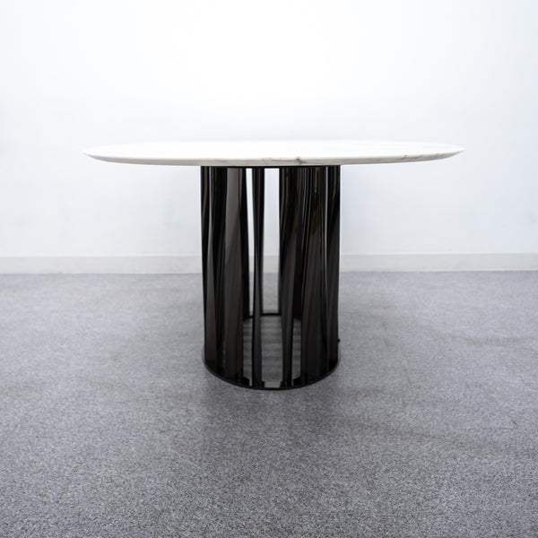 Cassina / 475 BOBOLI