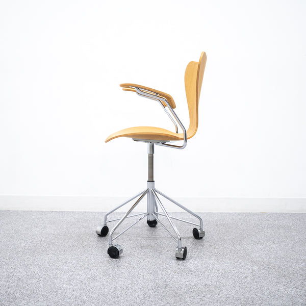 FRITZ HANSEN / SERIES 7