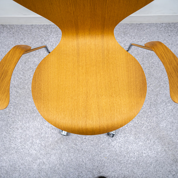 FRITZ HANSEN / SERIES 7