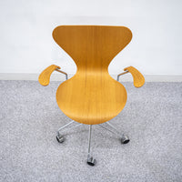 FRITZ HANSEN / SERIES 7