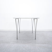 FRITZ HANSEN / Superellipse