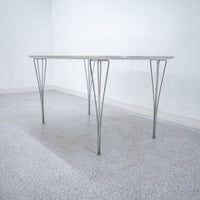 FRITZ HANSEN / Superellipse