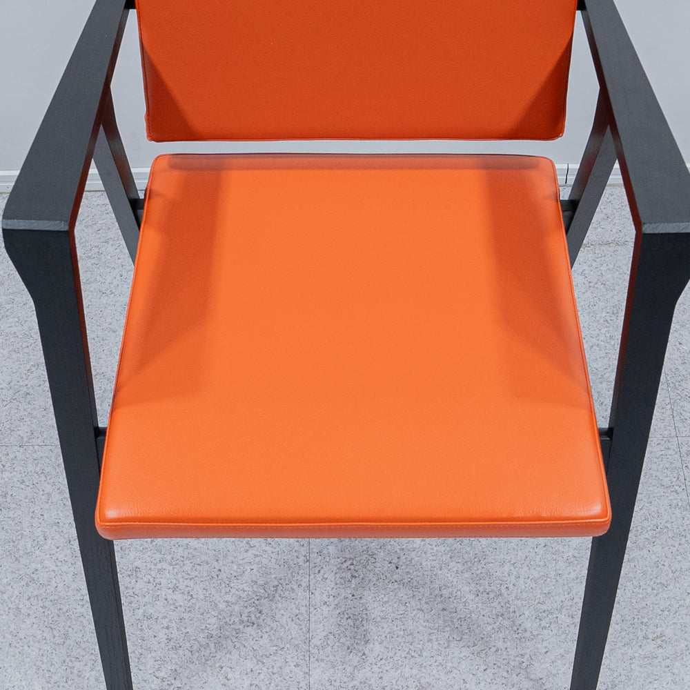 Cassina / 832 LUISA