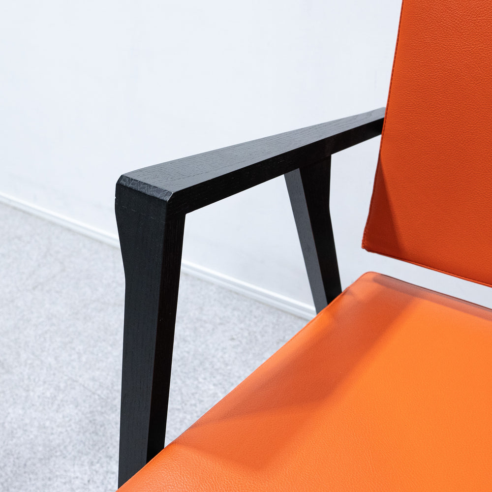 Cassina / 832 LUISA