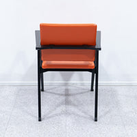 Cassina / 832 LUISA