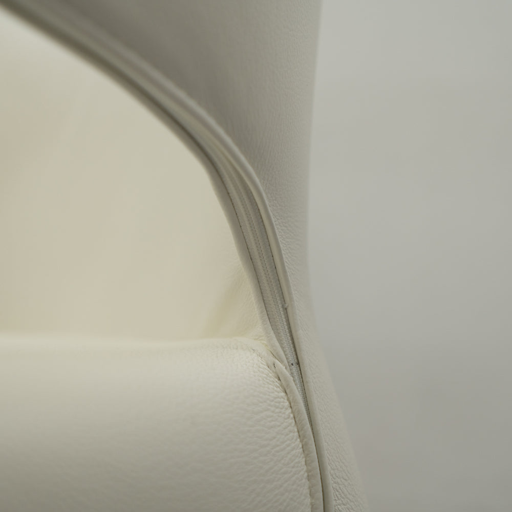 Cassina / 367 HOLA / カッシーナ