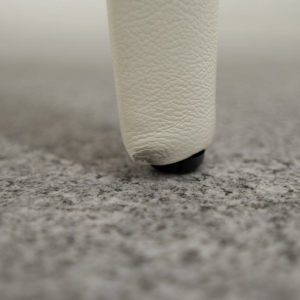 Cassina / 367 HOLA / カッシーナ