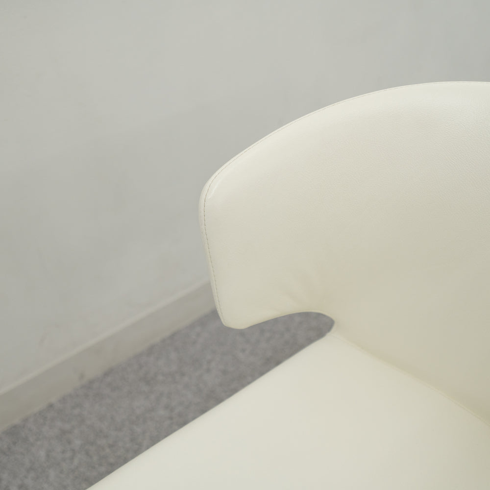 Cassina / 367 HOLA / カッシーナ