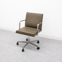 Walter Knoll / GEORGE