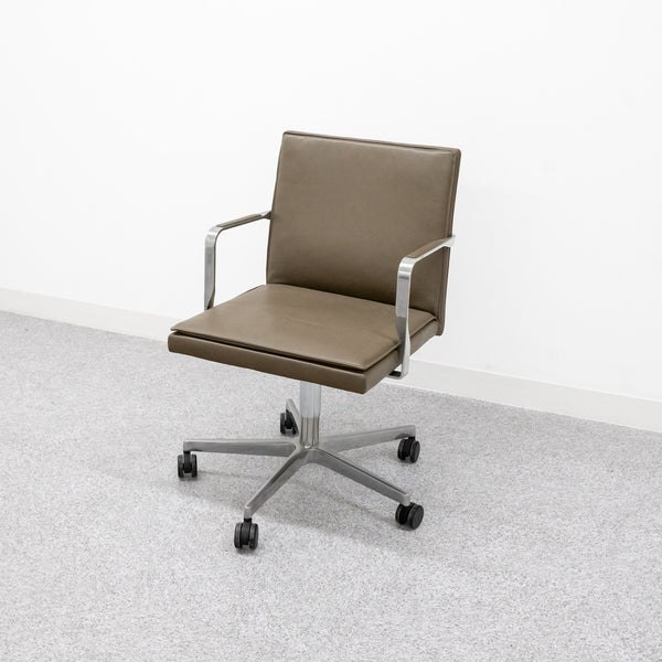 Walter Knoll / GEORGE