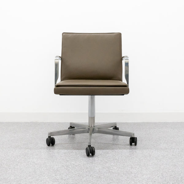 Walter Knoll / GEORGE