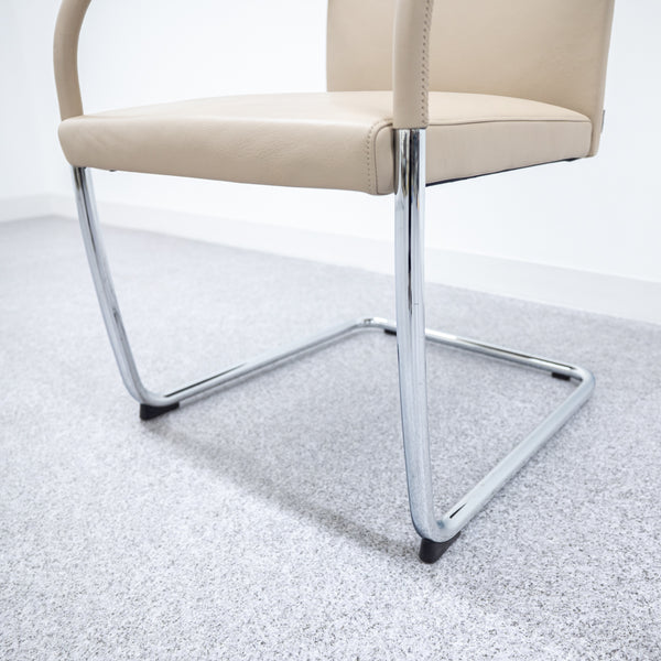 Walter Knoll / George Cantilever Chair