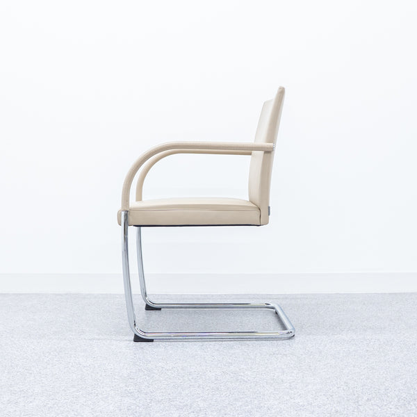 Walter Knoll / George Cantilever Chair
