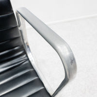 Herman Miller / Eames Aluminum Group Executive Chair
