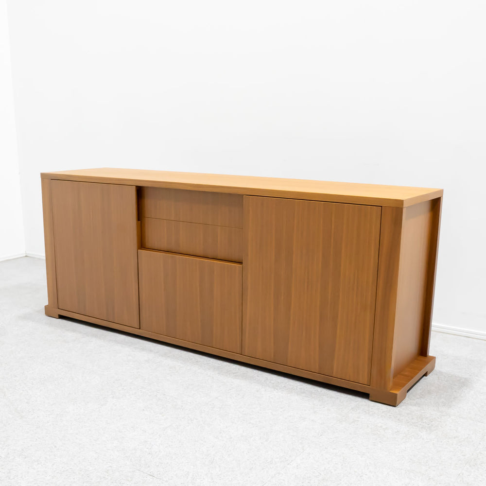 porada / Bryant Sideboard