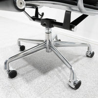 Herman Miller / EAMES SOFT PAD GROUP MANAGEMENT CHAIR