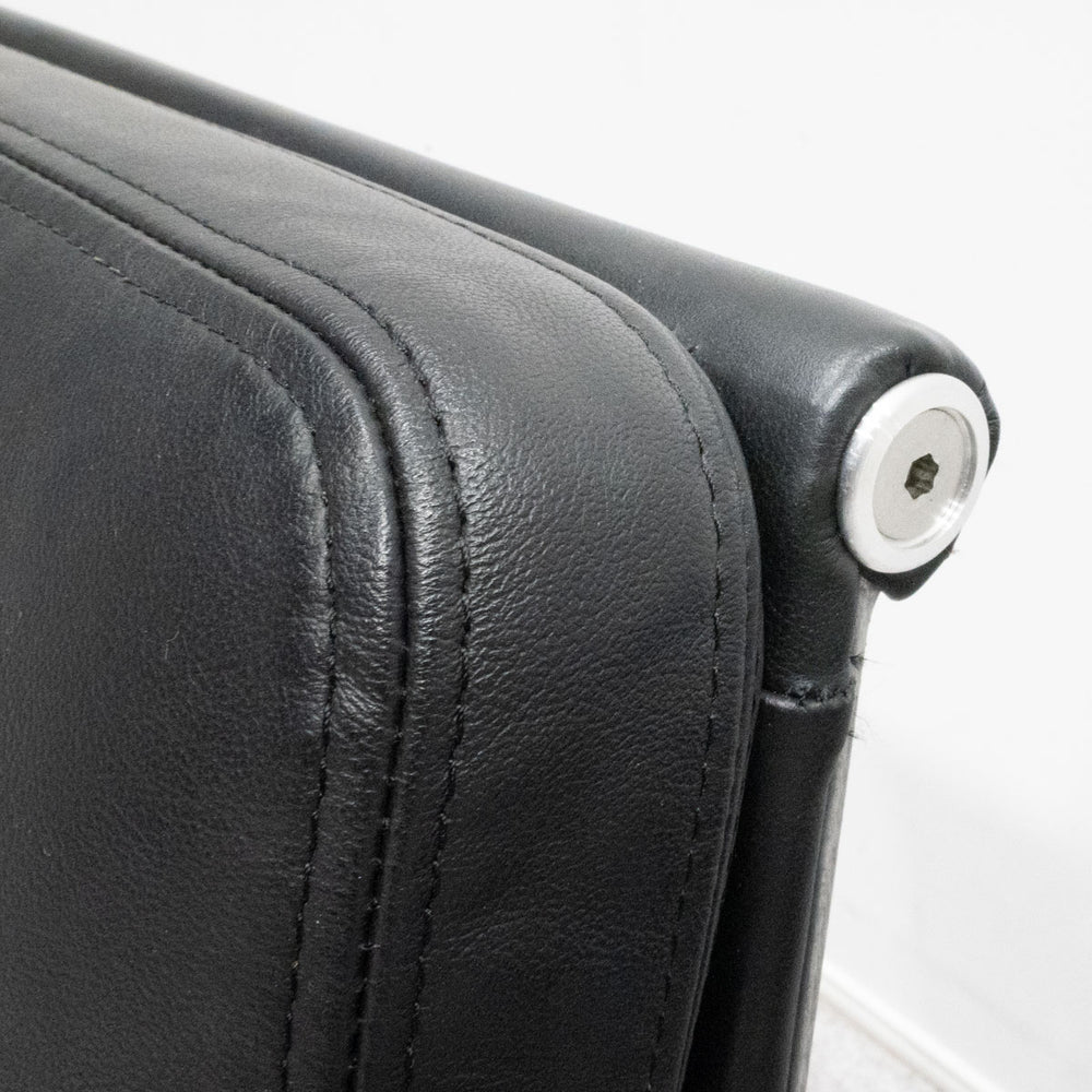 Herman Miller / EAMES SOFT PAD GROUP MANAGEMENT CHAIR