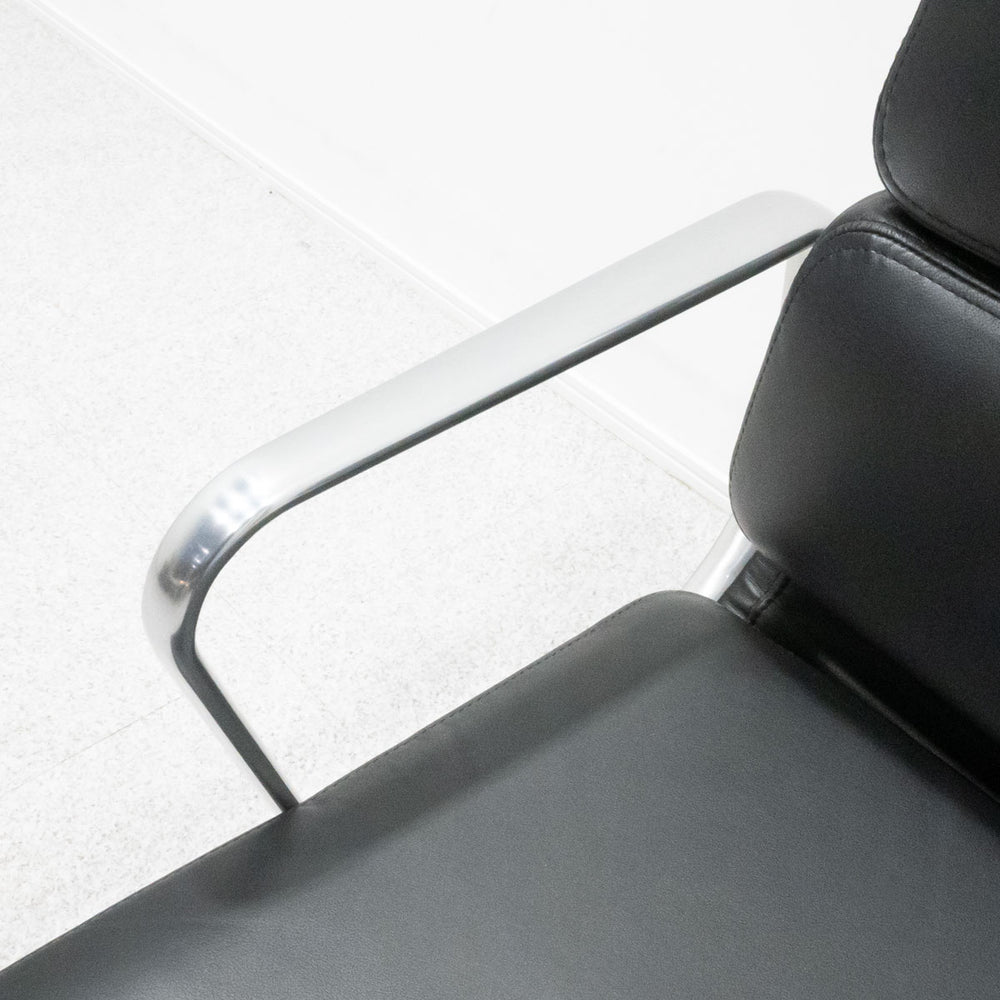 Herman Miller / EAMES SOFT PAD GROUP MANAGEMENT CHAIR