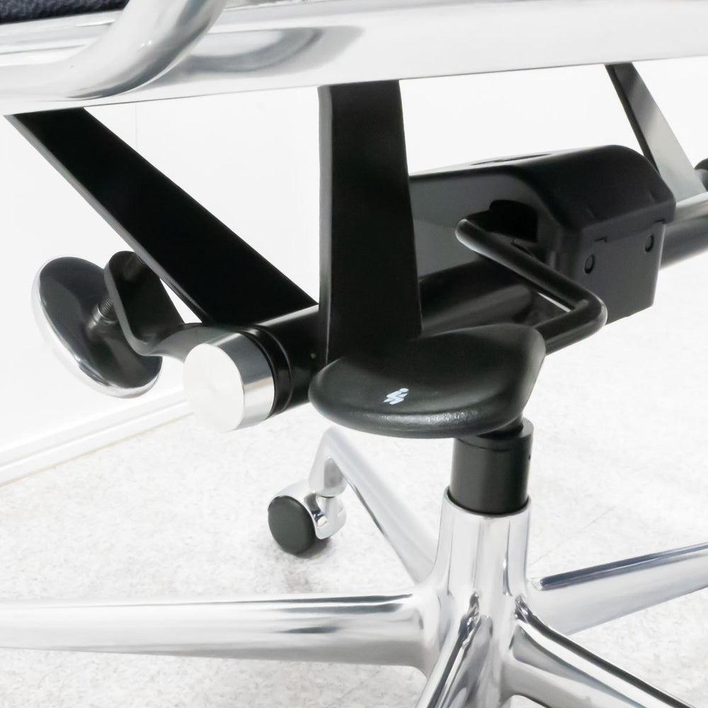 Herman Miller / Eames Aluminum Group Chair