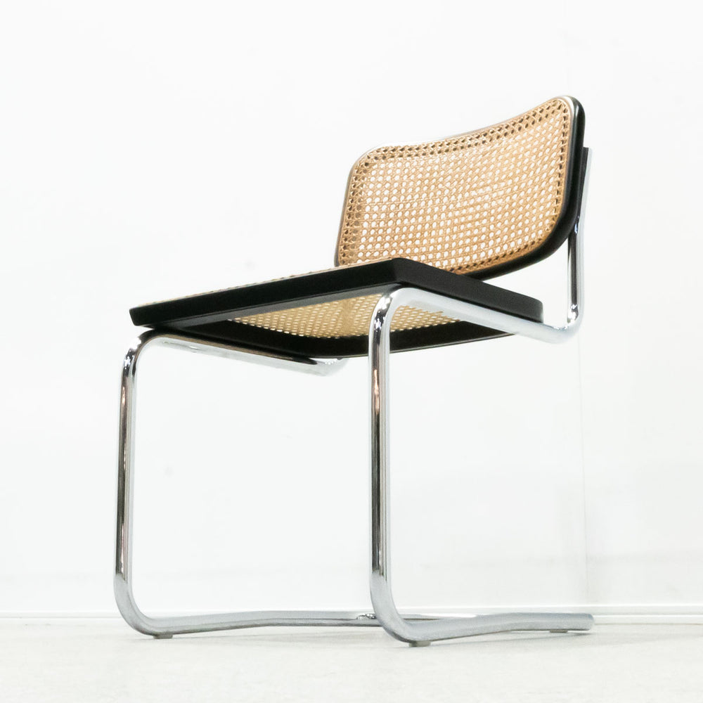 Knoll / Cesca Chair Armless Black beach