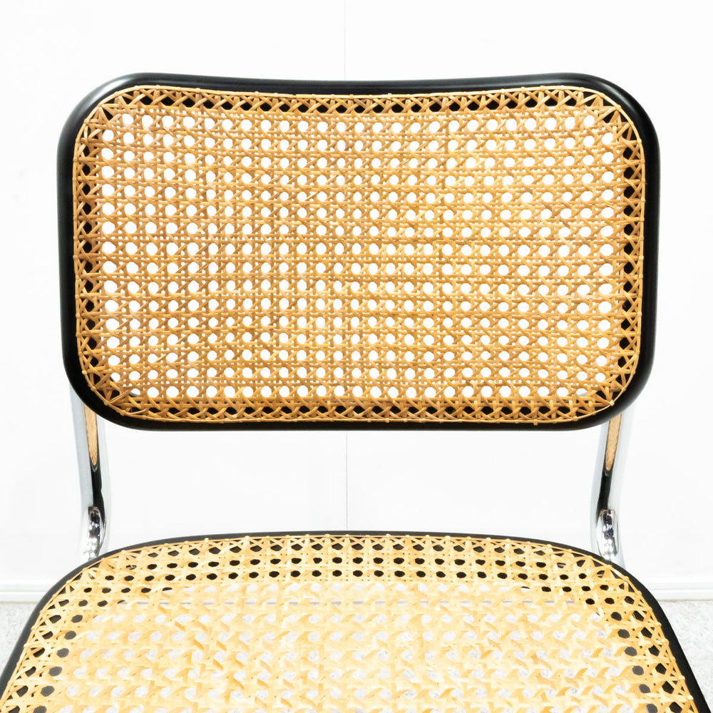 Knoll / Cesca Chair Armless Black beach