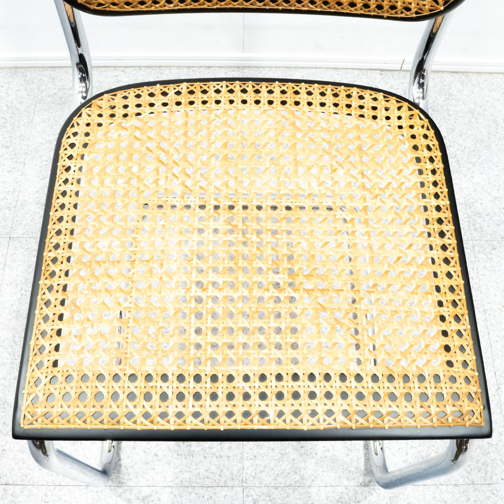 Knoll / Cesca Chair Armless Black beach