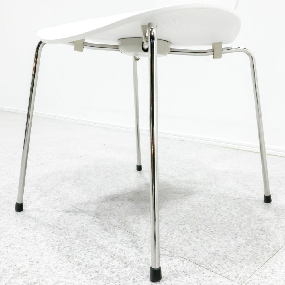 FRITZ HANSEN / SERIES 7 CHAIR