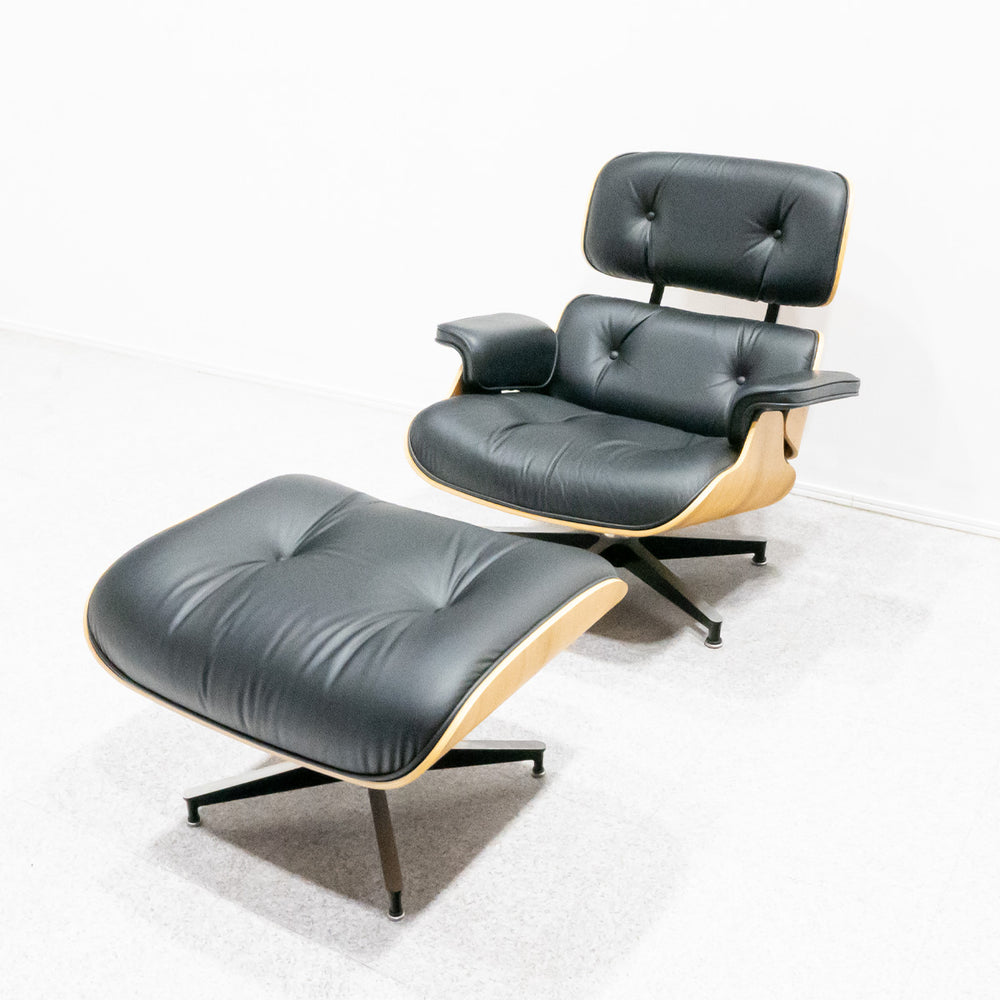 Herman Miller / Eames Lounge Chair and Ottoman