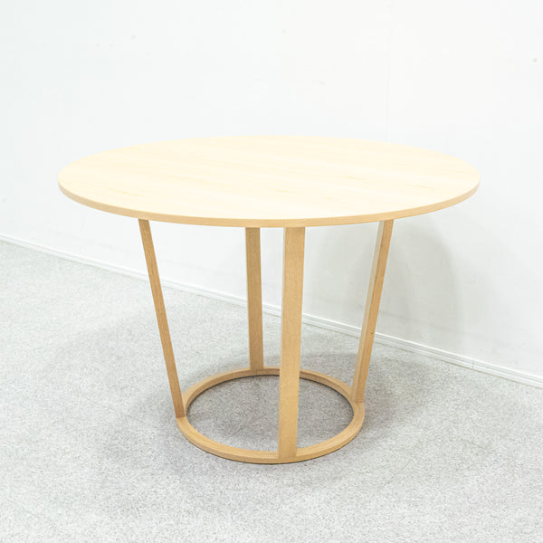 Cassina ixc. / CENA